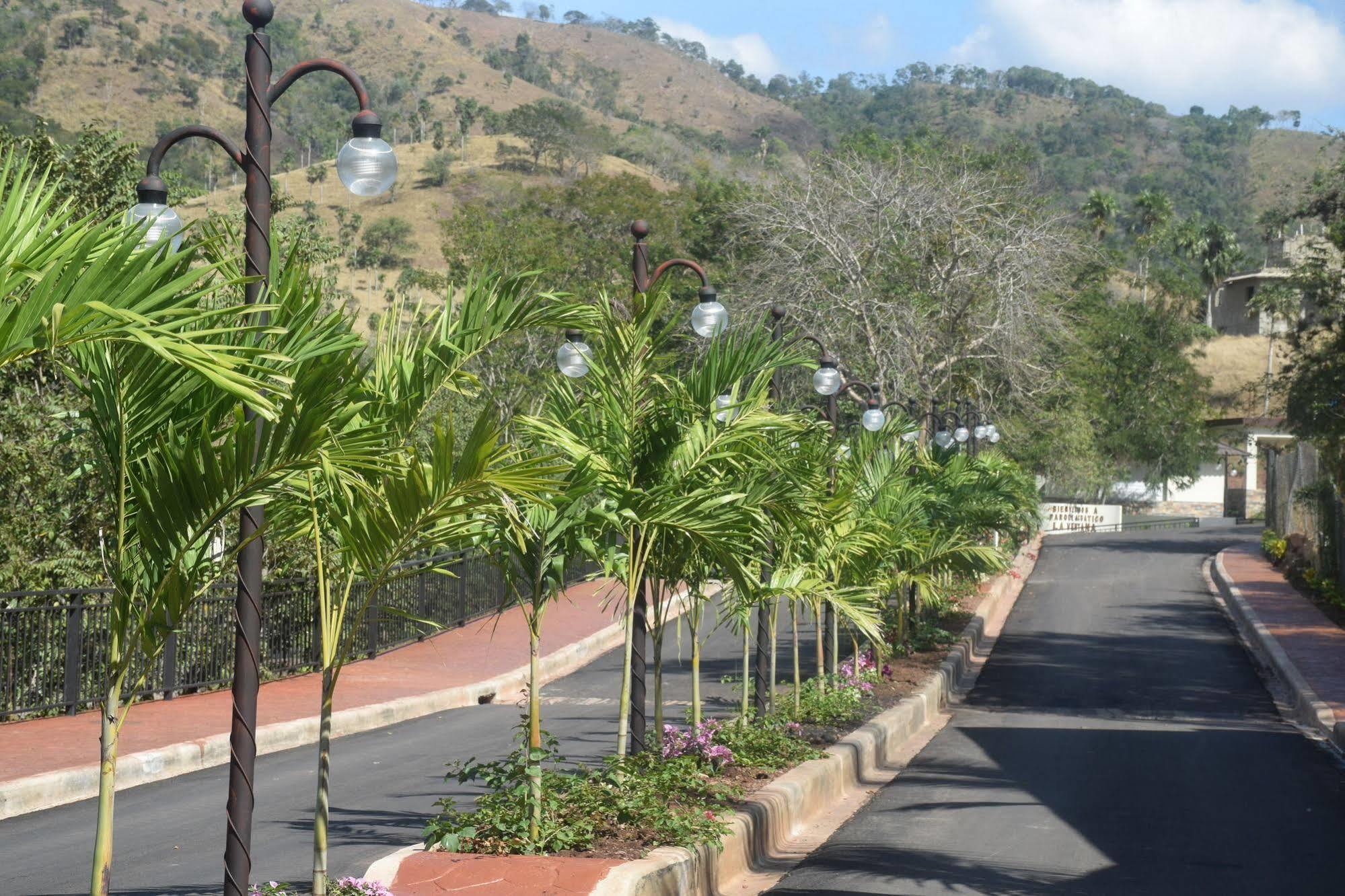 Hacienda Campo Verde Hotel Inoa Exterior photo